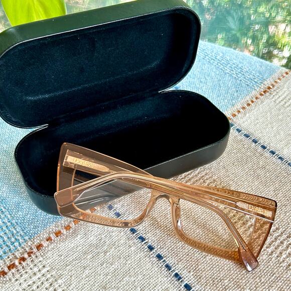 DonEva Eyeglass Frames – VFP0236-01 Cat Eye Style in Transparent Amber with Case - Picture 9 of 12